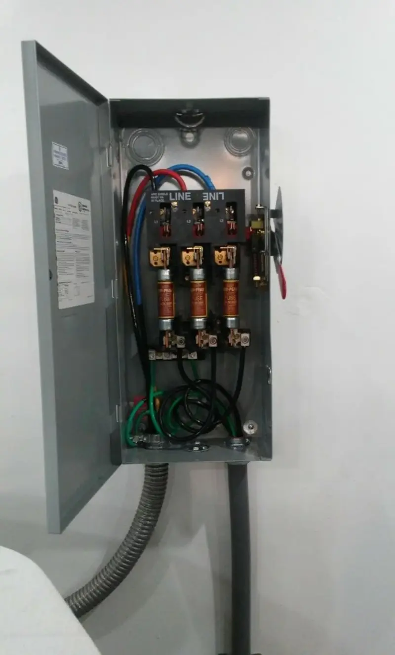 Three-phase disconnect switch installed for Electrical Wiring & Rewiring in Palmer Ranch
